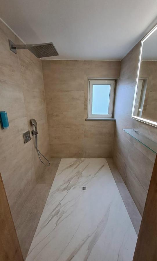 Hotel Rhin Inn Fehrbellin Екстер'єр фото