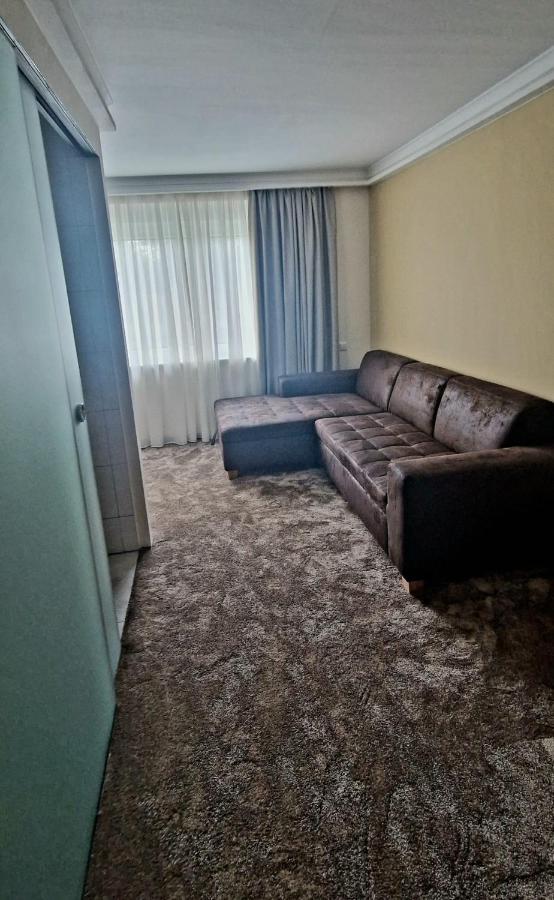 Hotel Rhin Inn Fehrbellin Екстер'єр фото