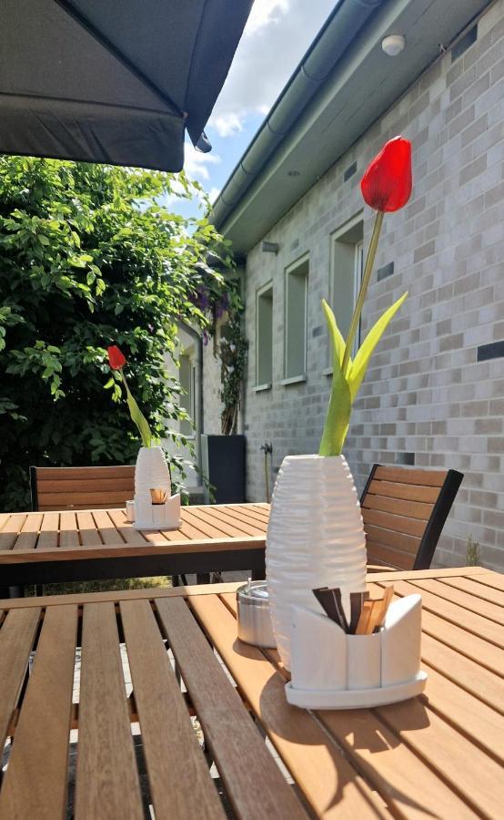 Hotel Rhin Inn Fehrbellin Екстер'єр фото